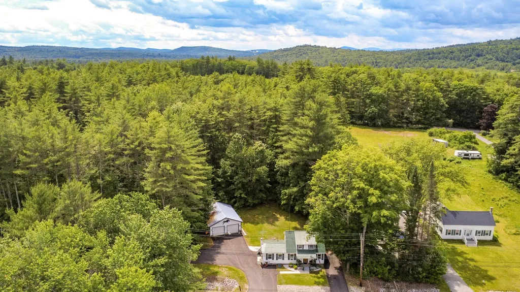 852 Pequawket Trail Baldwin ME 04091