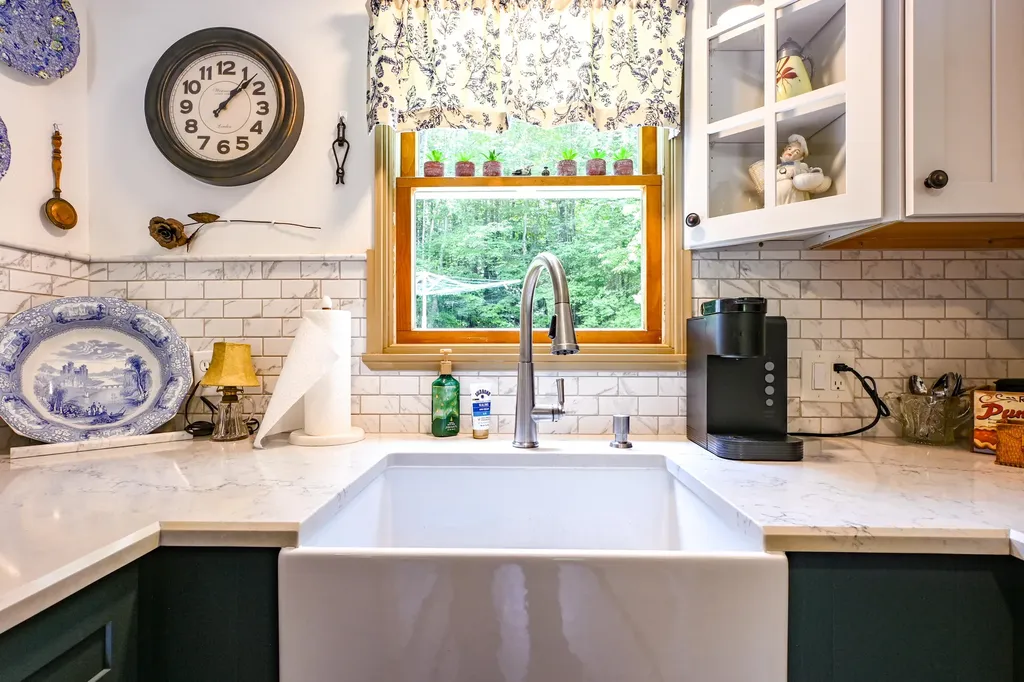 852 Pequawket Trail Baldwin ME 04091