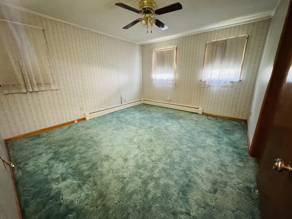 18 Western Avenue East Millinocket ME 04430