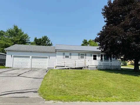 18 Western Avenue East Millinocket ME 04430