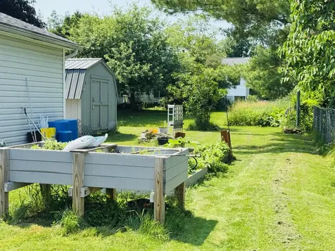 18 Western Avenue East Millinocket ME 04430