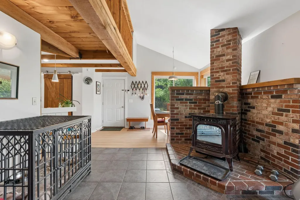 62 Axtell Drive Oakland ME 04963