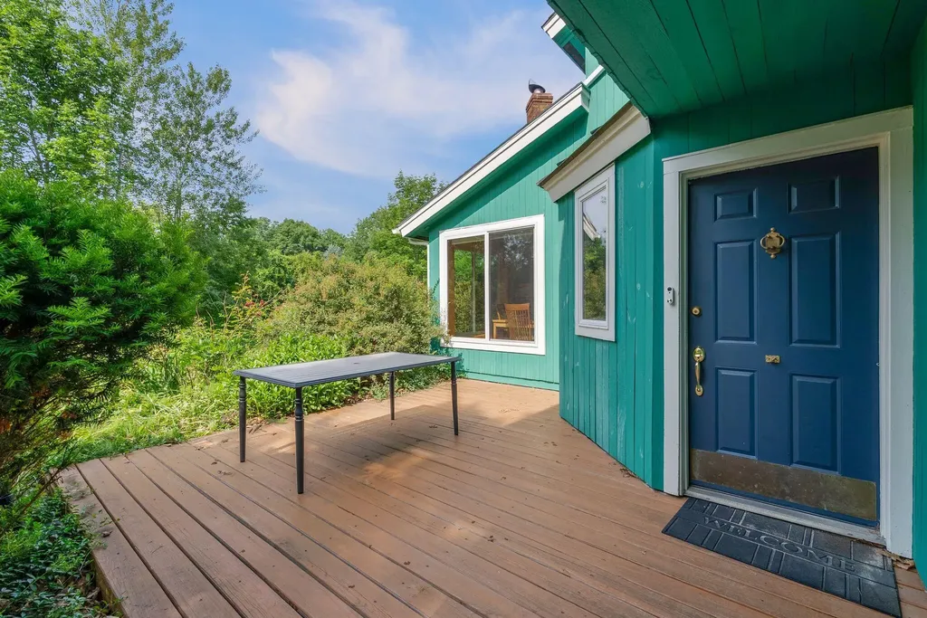 62 Axtell Drive Oakland ME 04963