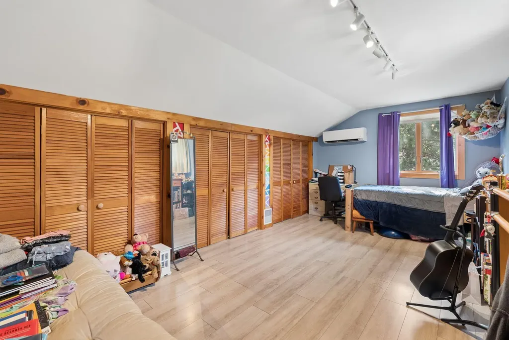 62 Axtell Drive Oakland ME 04963
