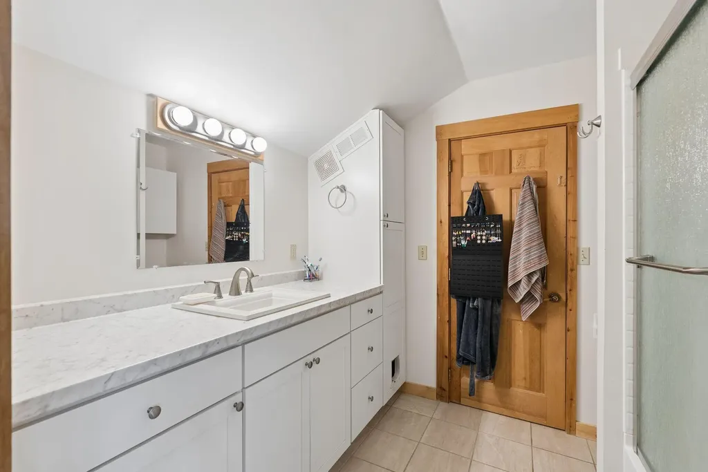 62 Axtell Drive Oakland ME 04963