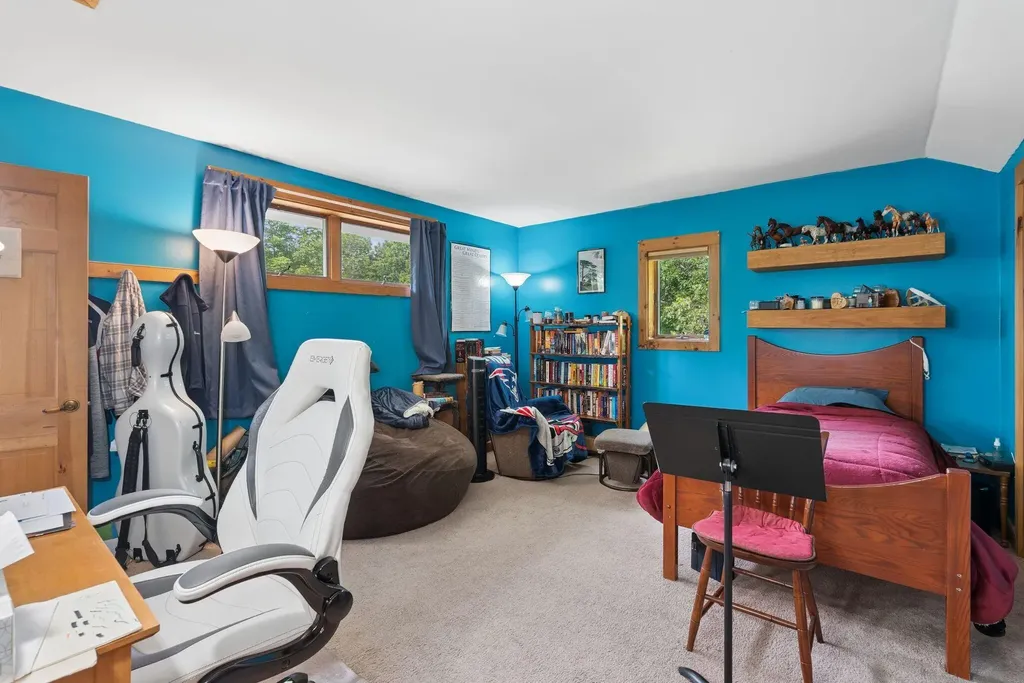 62 Axtell Drive Oakland ME 04963