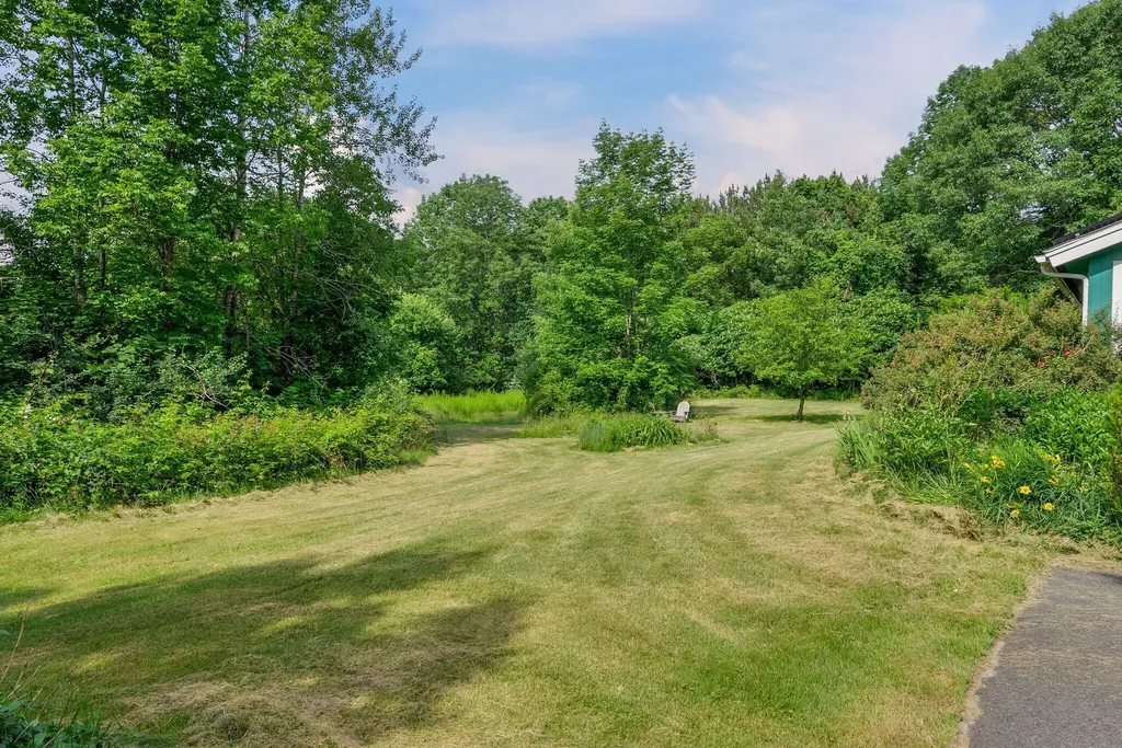62 Axtell Drive Oakland ME 04963