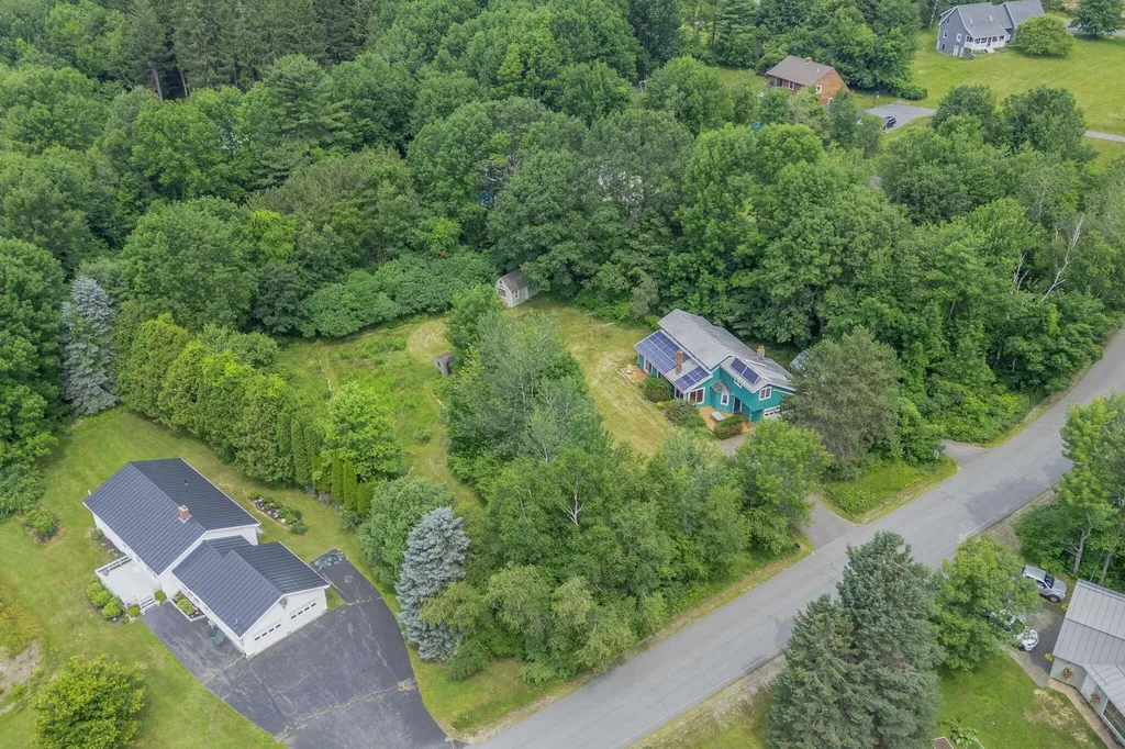 62 Axtell Drive Oakland ME 04963