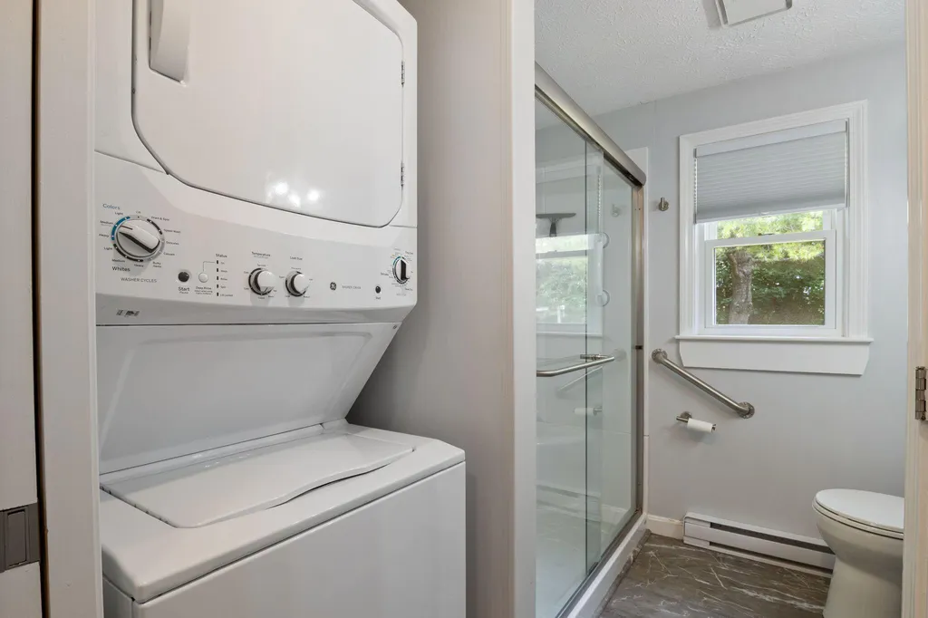 28 Woodside Drive Kennebunk ME 04043