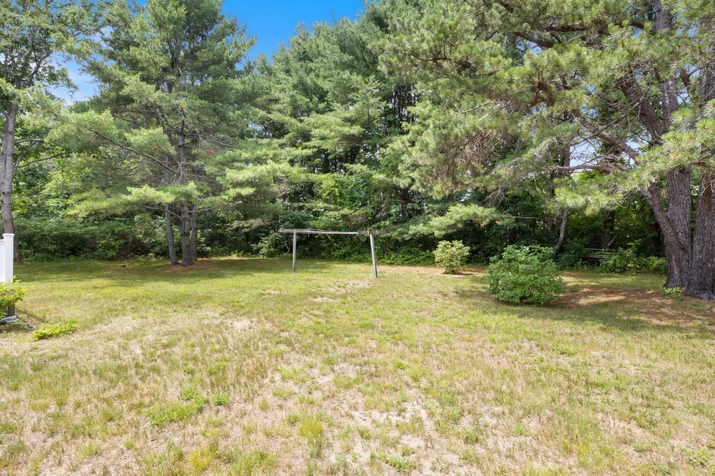 28 Woodside Drive Kennebunk ME 04043