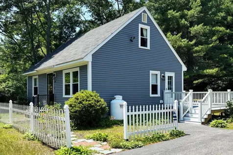 28 Woodside Drive Kennebunk ME 04043