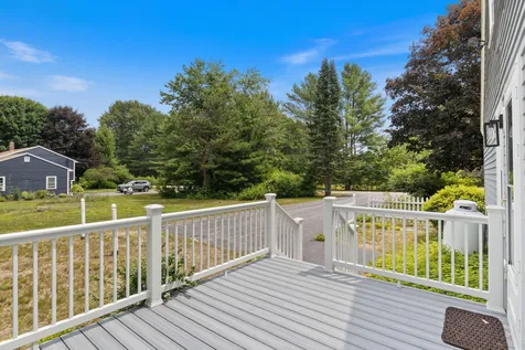 28 Woodside Drive Kennebunk ME 04043