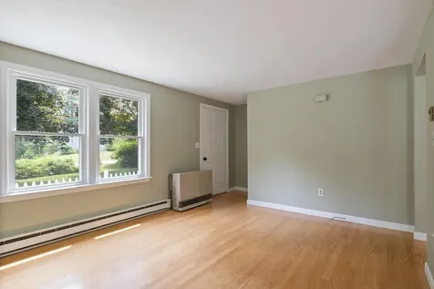 28 Woodside Drive Kennebunk ME 04043