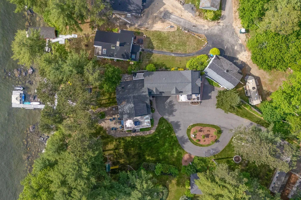 15 Sleepy Hollow Road Windham ME 04062