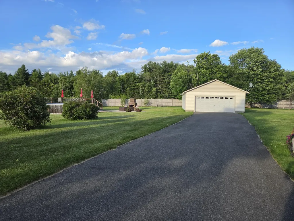 248 Lee Road Lincoln ME 04457