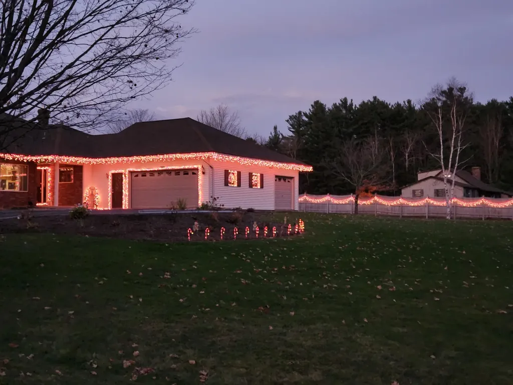 248 Lee Road Lincoln ME 04457