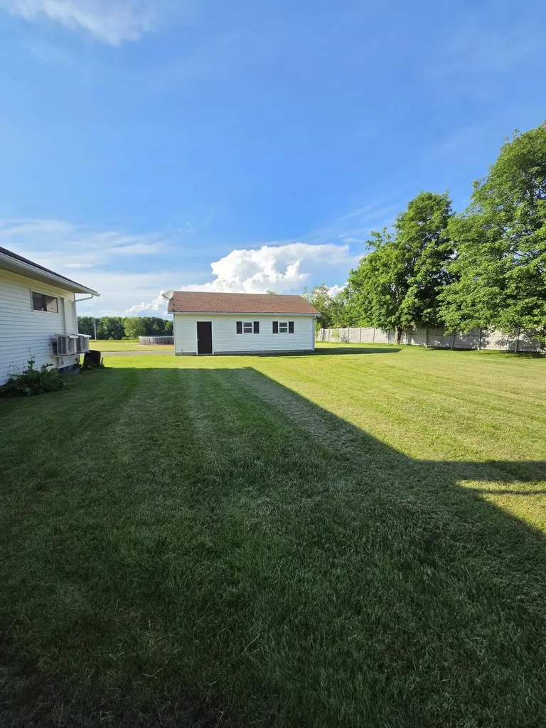 248 Lee Road Lincoln ME 04457