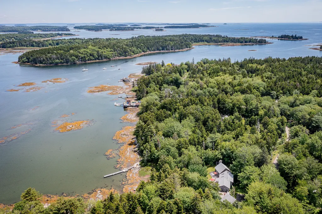 72 States Point Road Saint George ME 04860