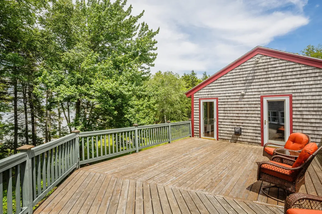 72 States Point Road Saint George ME 04860