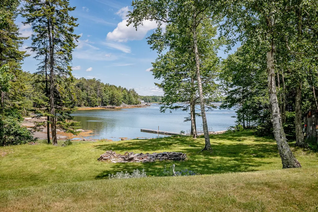 72 States Point Road Saint George ME 04860