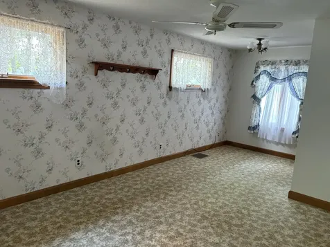 339 Shaker Road Gray ME 04039