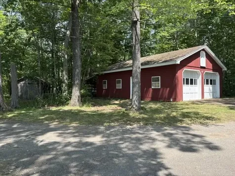 339 Shaker Road Gray ME 04039