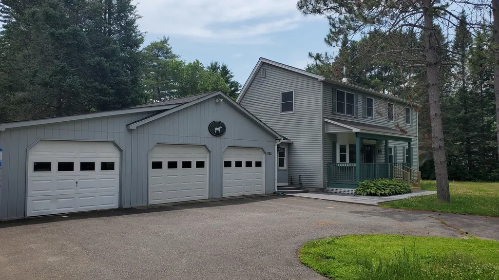 3811 W West River Road Sidney ME 04330
