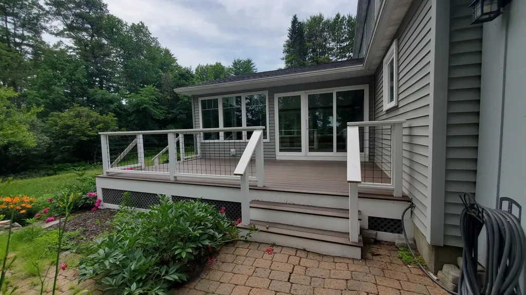3811 W West River Road Sidney ME 04330