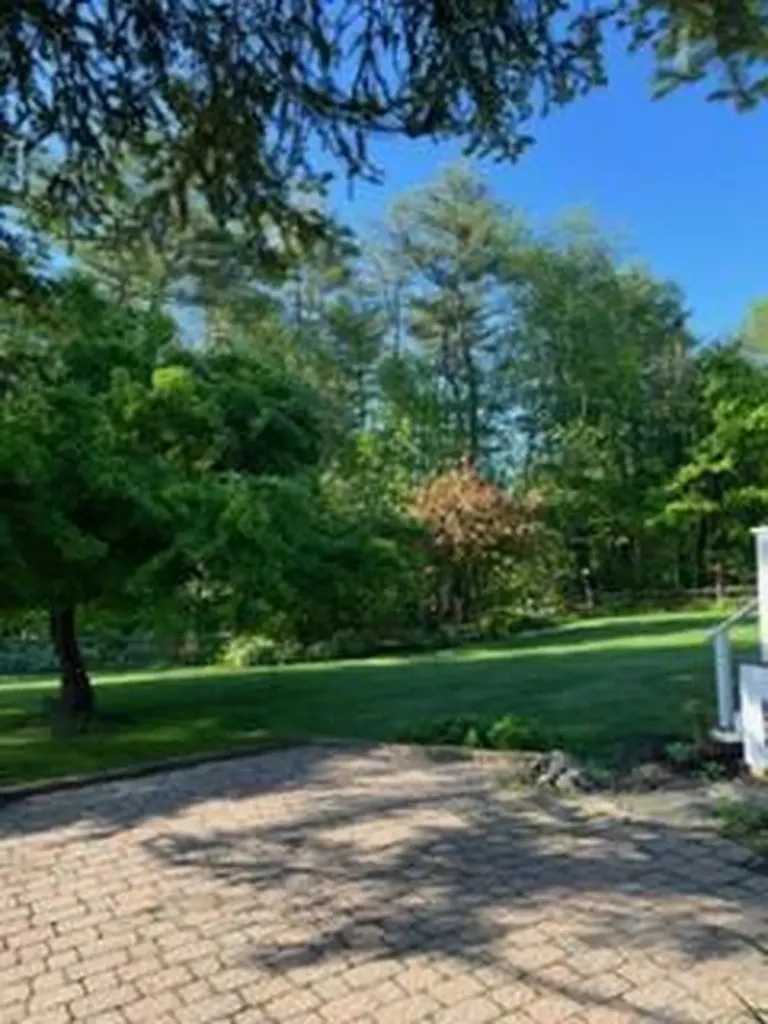 3811 W West River Road Sidney ME 04330