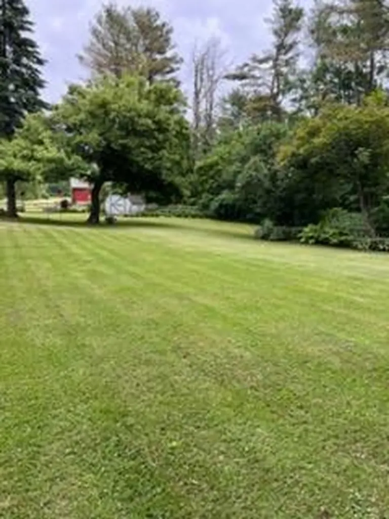 3811 W West River Road Sidney ME 04330
