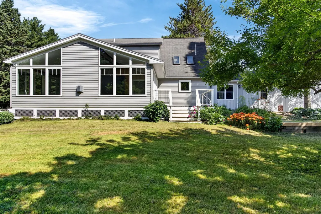 3811 W West River Road Sidney ME 04330