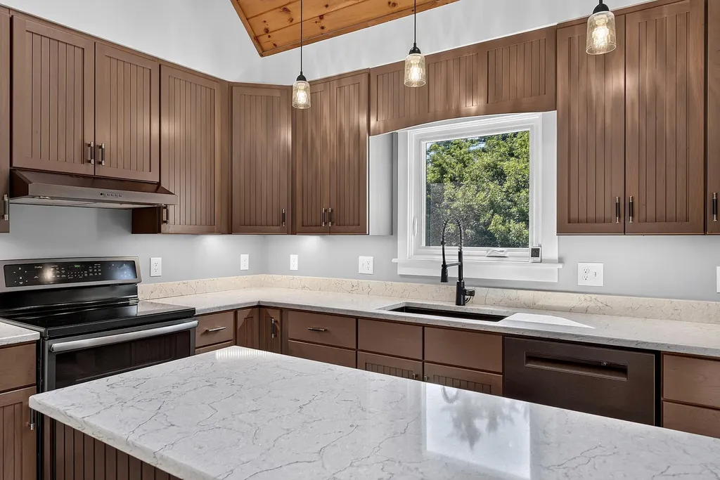 3811 W West River Road Sidney ME 04330