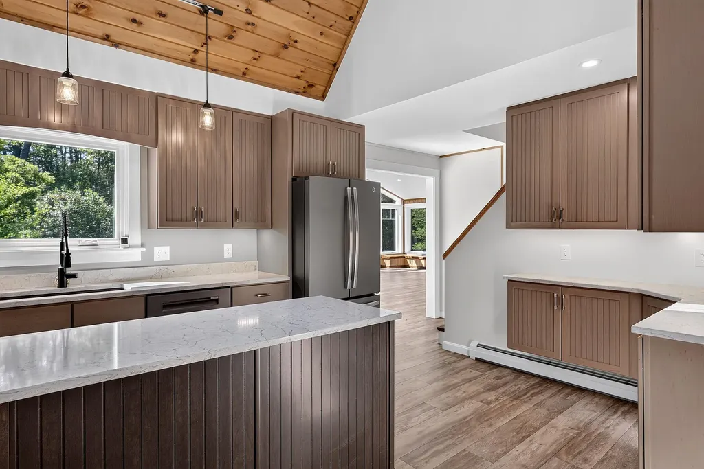 3811 W West River Road Sidney ME 04330