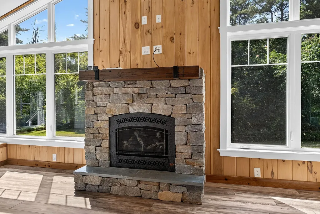 3811 W West River Road Sidney ME 04330