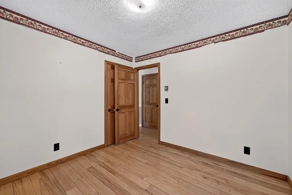 3811 W West River Road Sidney ME 04330