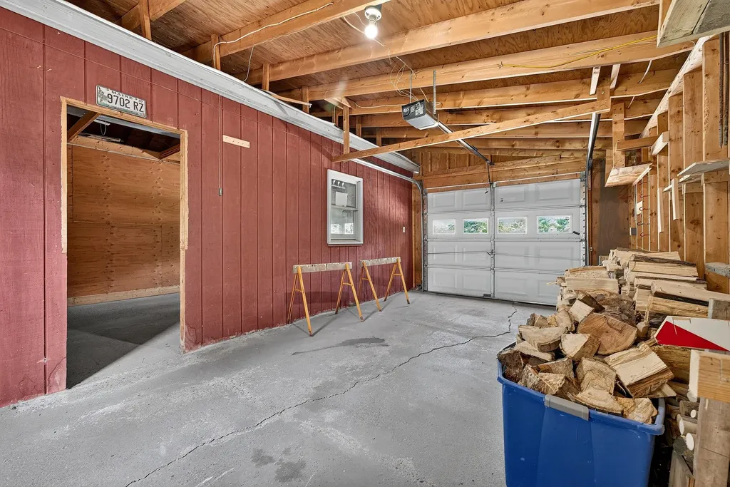3811 W West River Road Sidney ME 04330
