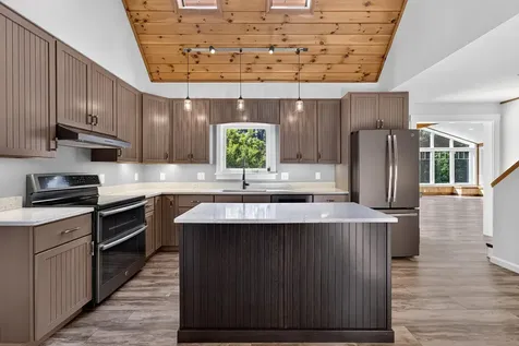 3811 W West River Road Sidney ME 04330