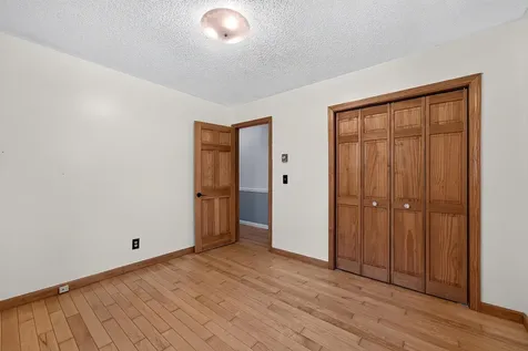 3811 W West River Road Sidney ME 04330