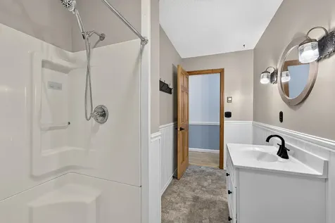 3811 W West River Road Sidney ME 04330