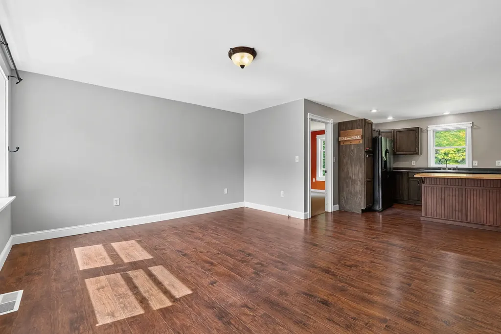 22 Thibeau Lane Greene ME 04236