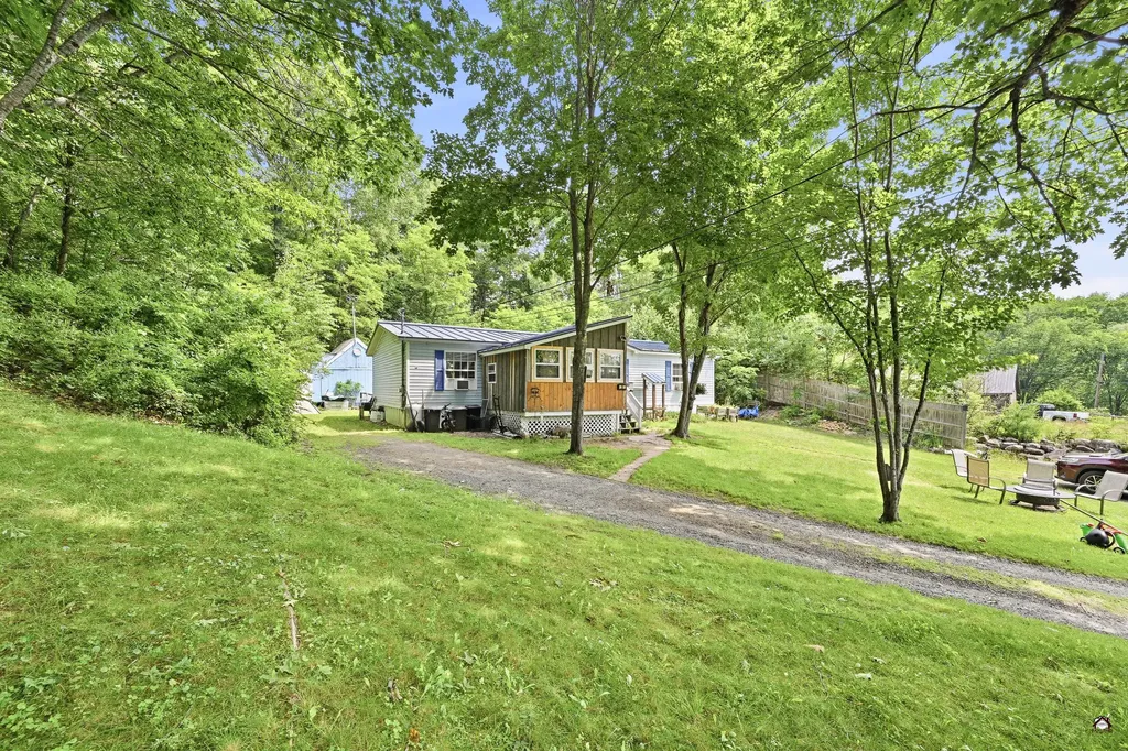 20 Mill Stream Road Readfield ME 04355