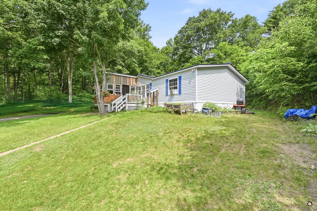 20 Mill Stream Road Readfield ME 04355