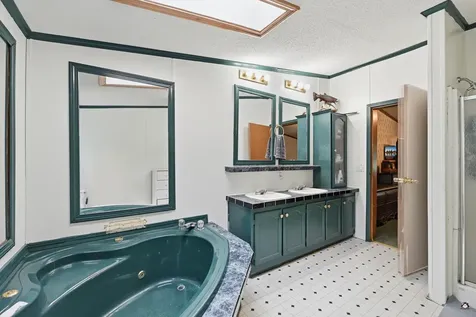 20 Mill Stream Road Readfield ME 04355