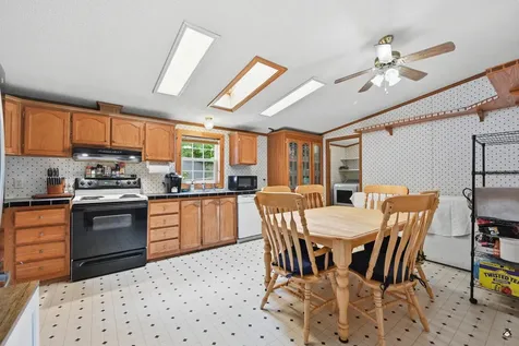 20 Mill Stream Road Readfield ME 04355