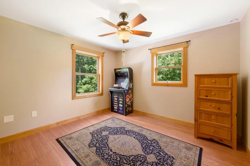 1 Dakin Lane Searsport ME 04974