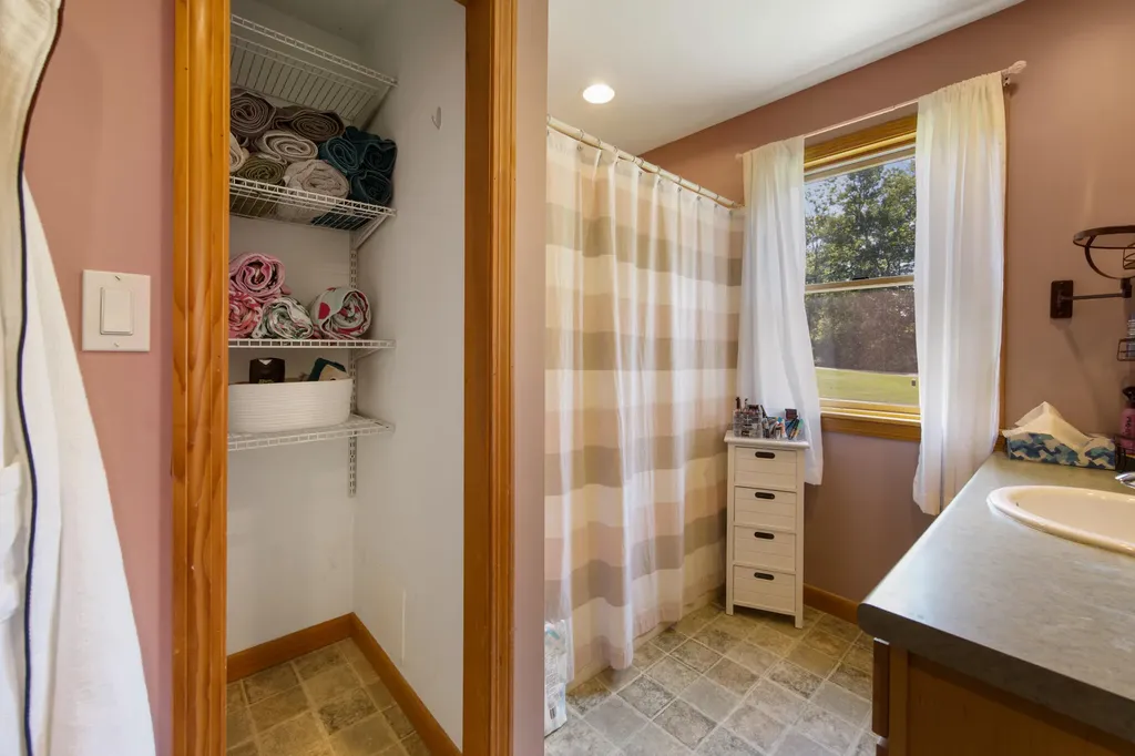 1 Dakin Lane Searsport ME 04974