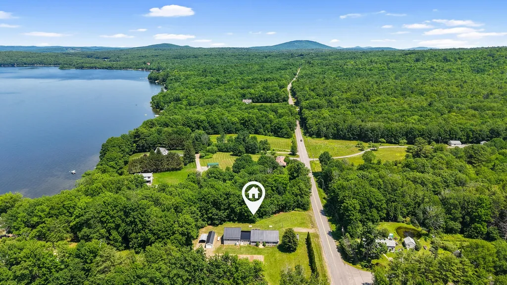 1 Dakin Lane Searsport ME 04974