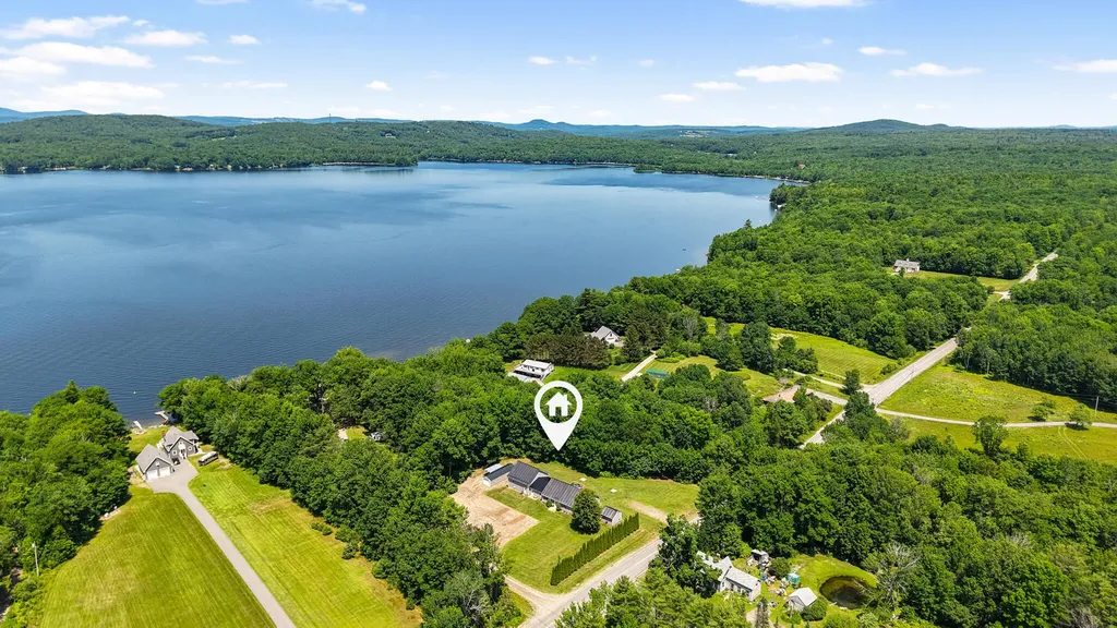 1 Dakin Lane Searsport ME 04974