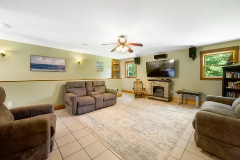1 Dakin Lane Searsport ME 04974
