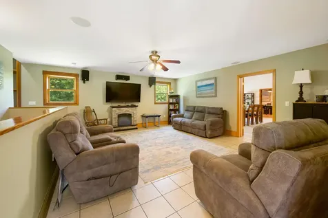 1 Dakin Lane Searsport ME 04974